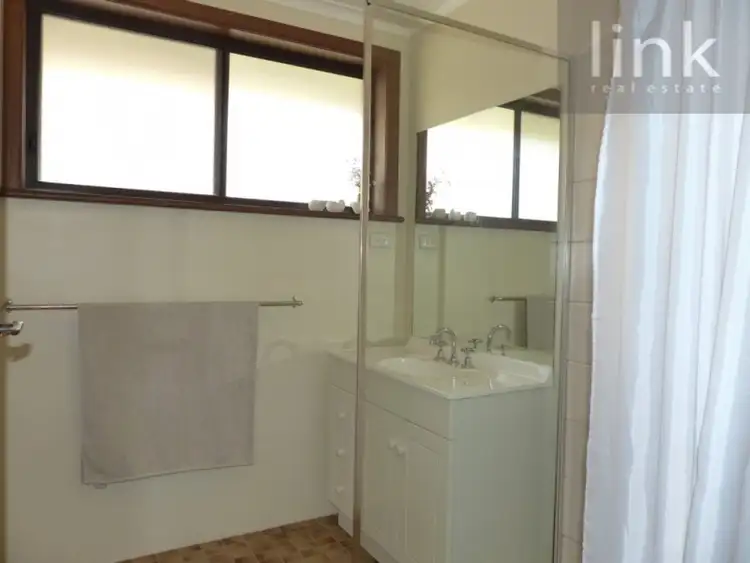 Fourth view of Homely unit listing, 1/120 Bilba Street, East Albury NSW 2640