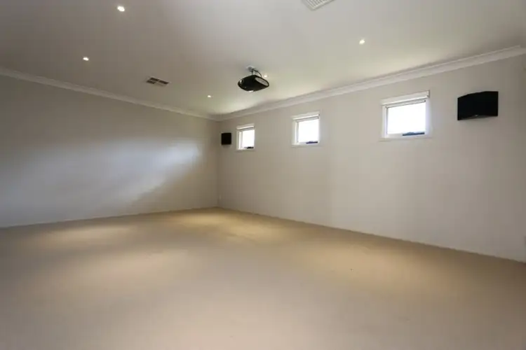 Sixth view of Homely house listing, 5 Pinnacle Close, Bolwarra Heights NSW 2320