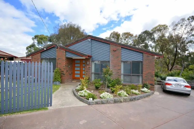 Fourth view of Homely house listing, 5 Hove Place, Craigieburn VIC 3064