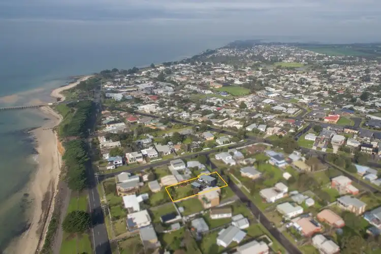25 Manning Street, St Leonards VIC 3223