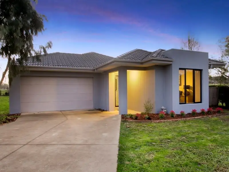 Main view of Homely house listing, 21 Cunningham Crescent, Sandhurst VIC 3977
