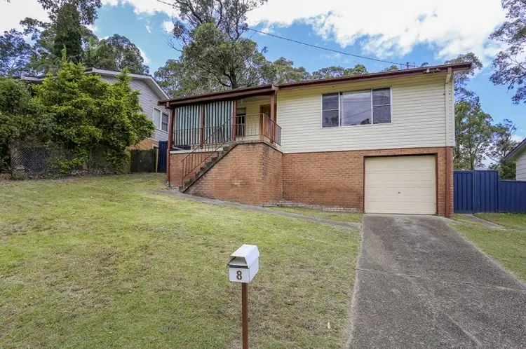 8 Quigley Road, Bolton Point NSW 2283
