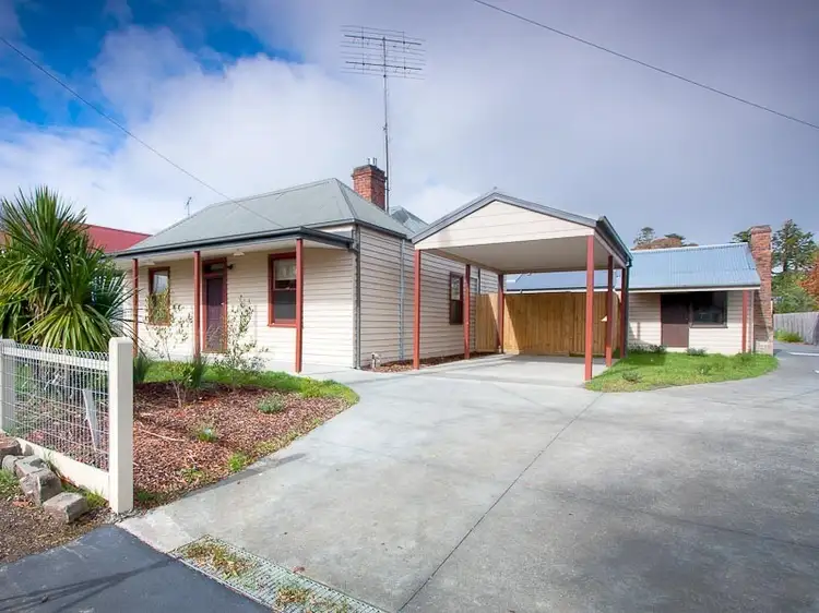 1/7 Pohlman Street, Kyneton VIC 3444