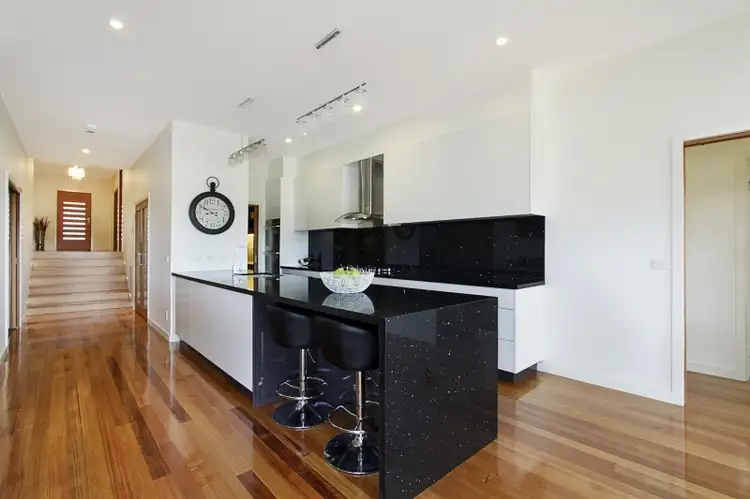 51 Craig Parry Drive, Hidden Valley VIC 3756