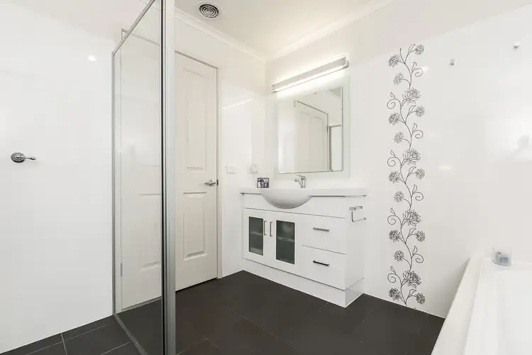 Sixth view of Homely townhouse listing, 76 Station Road, Marshall VIC 3216