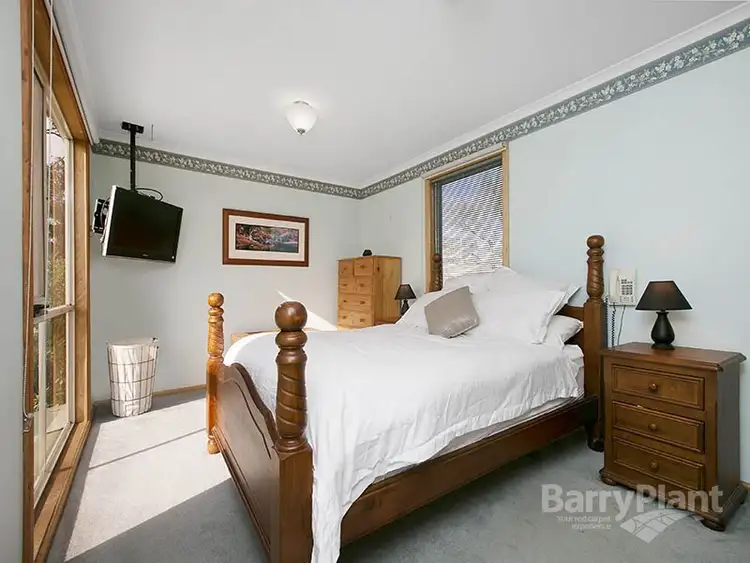 Sixth view of Homely house listing, 23 Simpson Drive, Mount Waverley VIC 3149