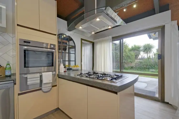 Fourth view of Homely house listing, 2 Bernadette Court, Traralgon VIC 3844