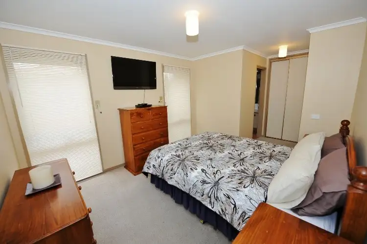 Seventh view of Homely house listing, 17 McMurray Crescent, Hoppers Crossing VIC 3029