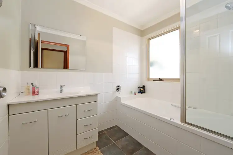 Seventh view of Homely house listing, 2 McIntyre Close, Ferntree Gully VIC 3156