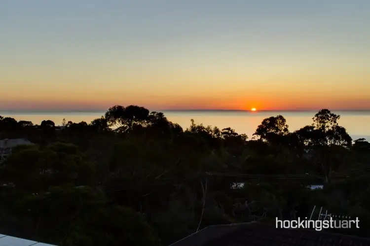 3 McGregor Avenue(enter via 26A Hearn Road), Mount Martha VIC 3934