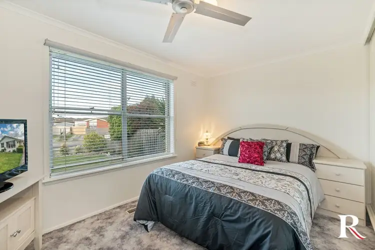 Fifth view of Homely house listing, 8 Hibiscus Crescent, Newcomb VIC 3219