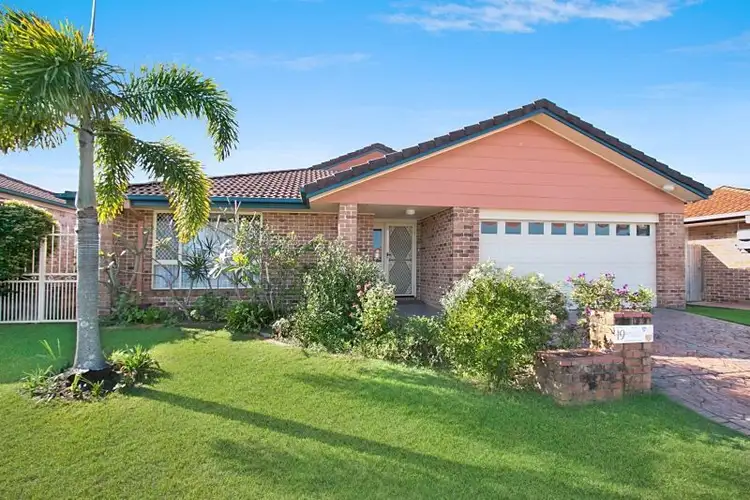 19 Kimberley Circuit, Banora Point NSW 2486