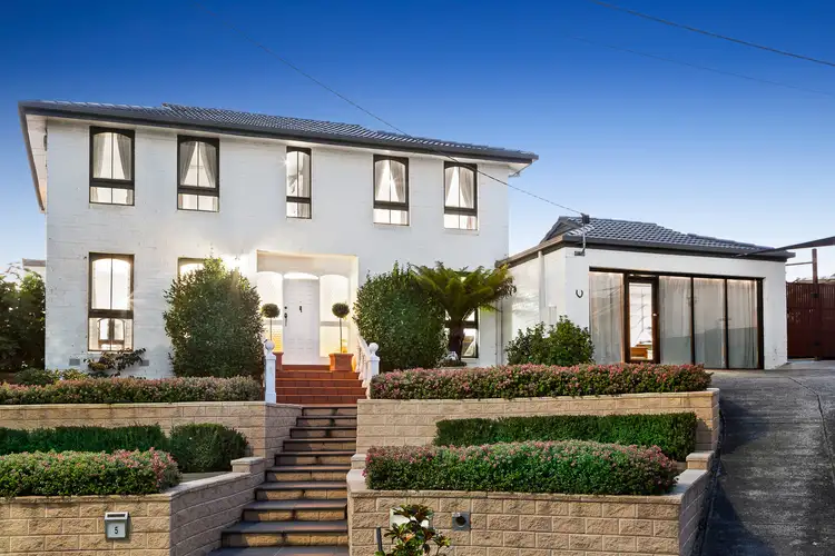 5 Leroy Place, Doncaster East VIC 3109