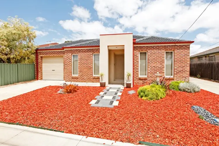 1/97 Greens Road, Wyndham Vale VIC 3024