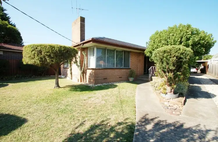 10 Clunes Avenue, Dallas VIC 3047