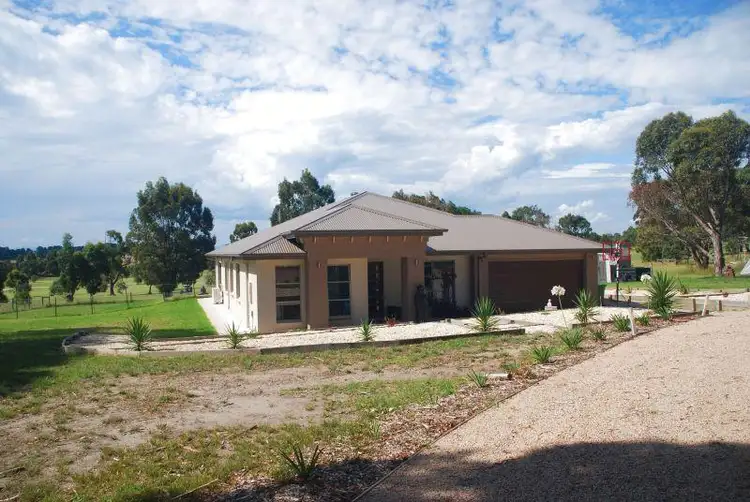 76 Kings Cove Boulevard, Metung VIC 3904