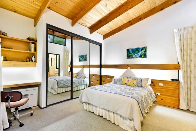 Sixth view of Homely house listing, 25 Greenmeyer Court, Greensborough VIC 3088