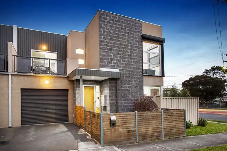 2B Dorset Road, Pascoe Vale VIC 3044