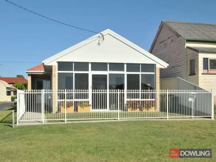 5 Newcastle Street, Stockton NSW 2295