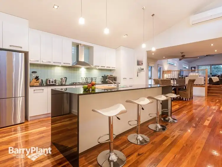 74 Ninth Avenue, Rosebud VIC 3939