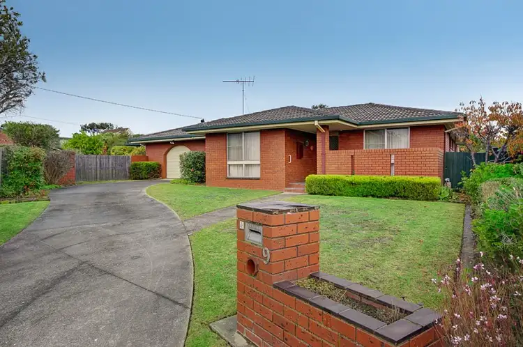 9 Burke Court, Grovedale VIC 3216