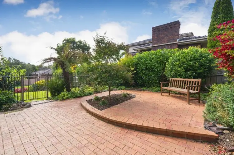 Fifth view of Homely house listing, 2 Farquharson Street, Mount Waverley VIC 3149