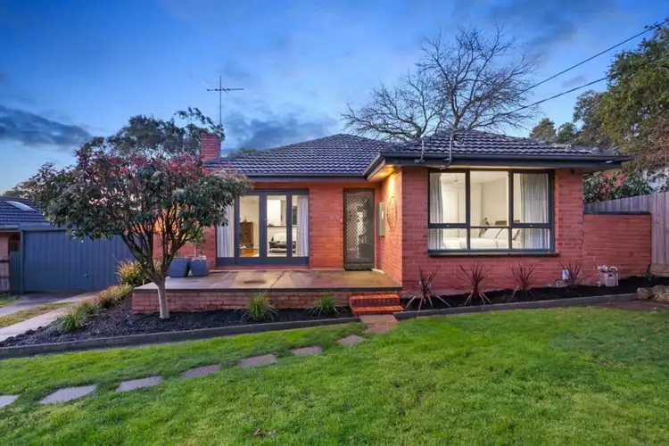 22 Lockhart Road, Ringwood North VIC 3134