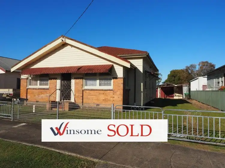 37 Gladstone Street, West Kempsey NSW 2440
