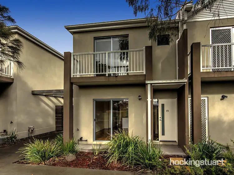 15 Kai Close, Caroline Springs VIC 3023