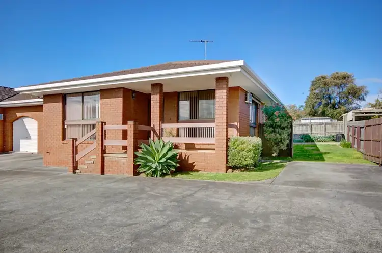 2/26 Bieske Road, Grovedale VIC 3216