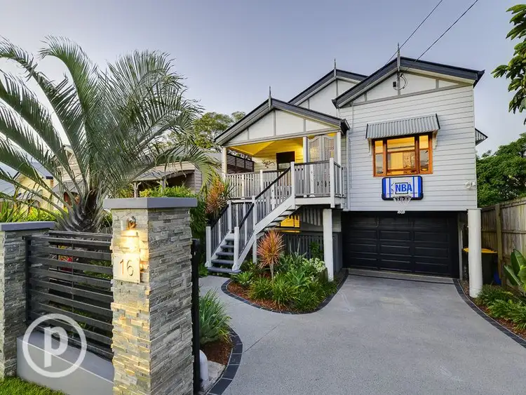 16 Newman Avenue, Camp Hill QLD 4152