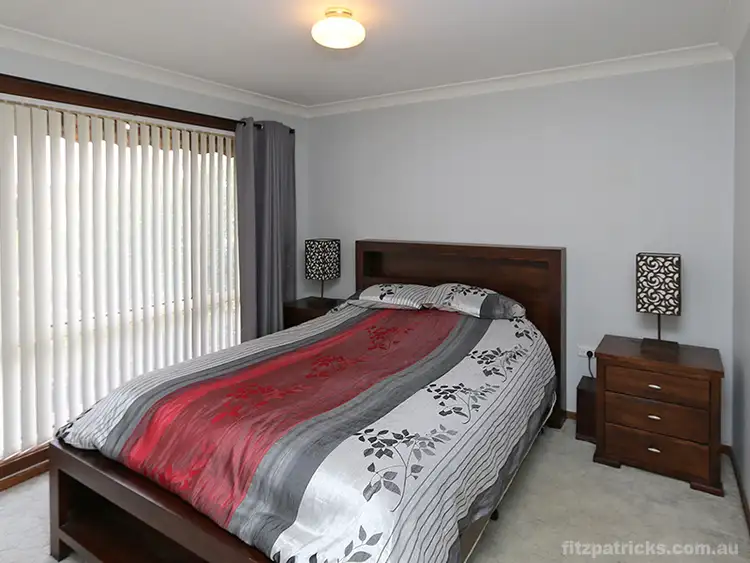 Fifth view of Homely house listing, 4 Elanora Place, Glenfield Park NSW 2650