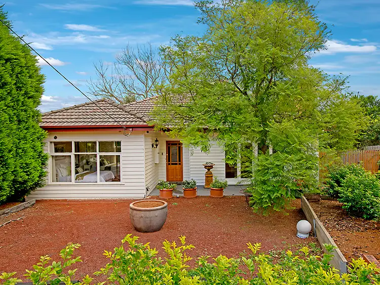 6 Ryan Grove, Blackburn South VIC 3130