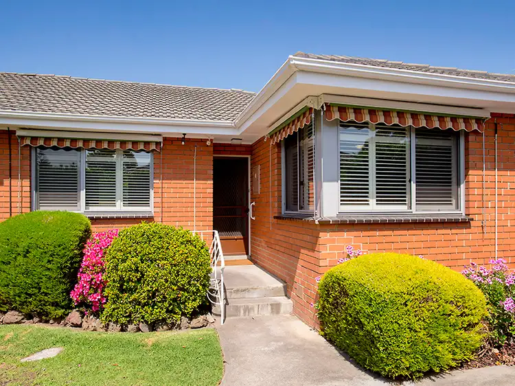 Main view of Homely unit listing, 4/30 Simpsons Road, Box Hill VIC 3128