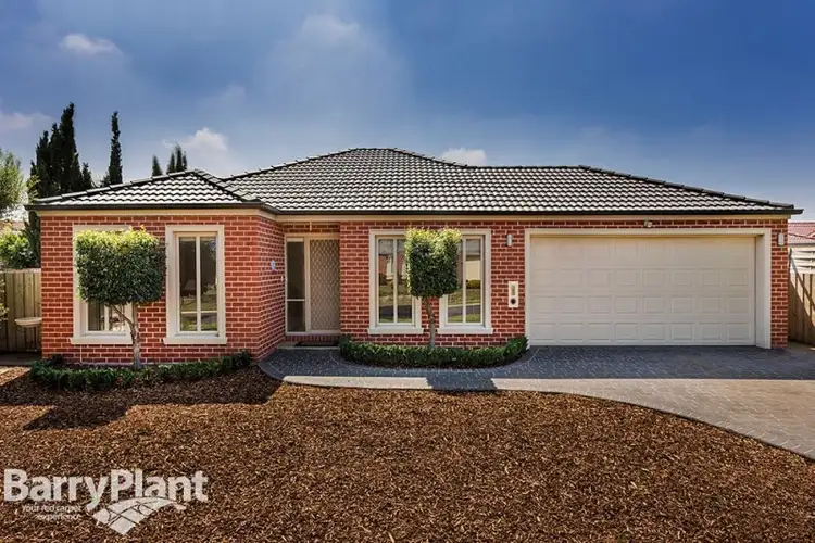 12 Grangemouth Drive, Point Cook VIC 3030