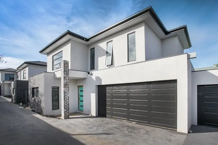Main view of Homely townhouse listing, 3/10 Broad Street, Westmeadows VIC 3049