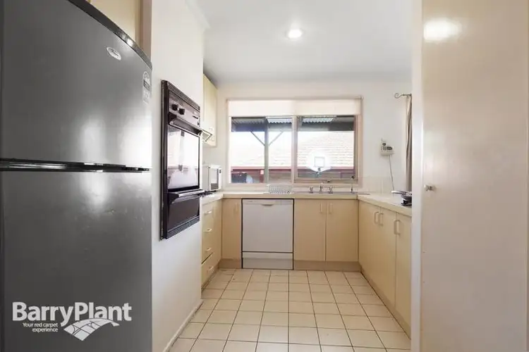 Fourth view of Homely house listing, 5 Hillview Rise, Hampton Park VIC 3976