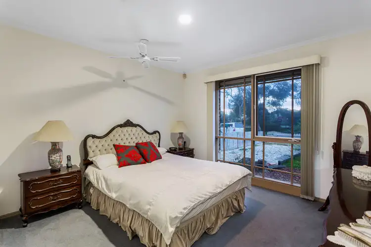 Fifth view of Homely house listing, 3 Garden Close, Hillside VIC 3037