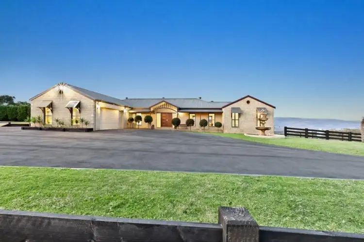 107 Grandview Court, Eden Park VIC 3757