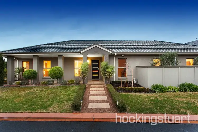 55 Middle Park Drive, Sanctuary Lakes VIC 3030