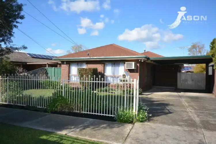 6 Cassandra Drive, Gladstone Park VIC 3043