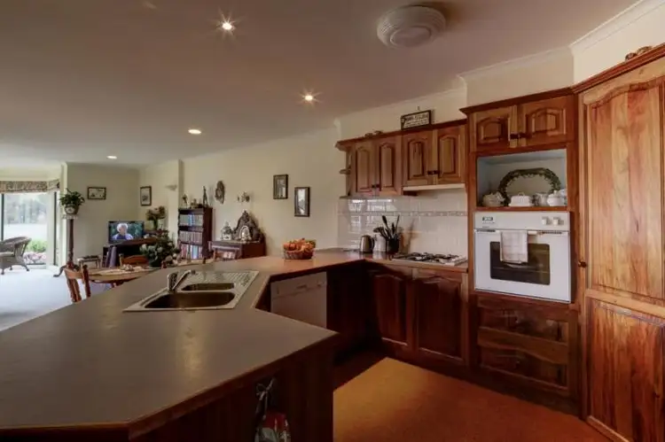Second view of Homely house listing, 1/6 Dunvegan Court, Warrnambool VIC 3280