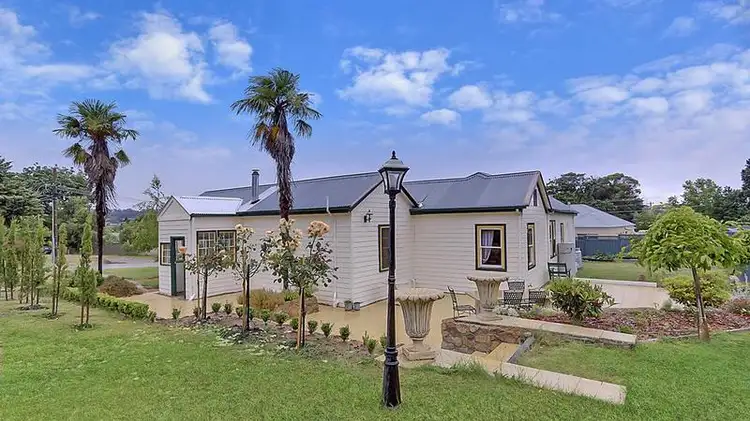 Main view of Homely house listing, 5 Smith Street, Beechworth VIC 3747