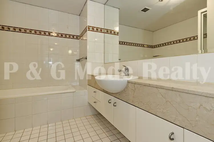 Third view of Homely apartment listing, 2 Quay Street, Sydney NSW 2000
