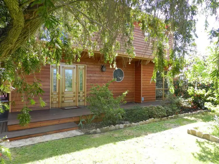 15 McMillan Grove, Paynesville VIC 3880