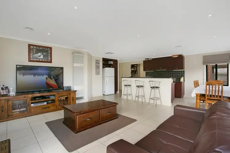 Second view of Homely house listing, 8 McLeod Court, Wallan VIC 3756