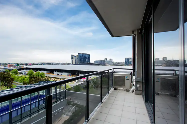 908/63 Whiteman Street, Southbank VIC 3006