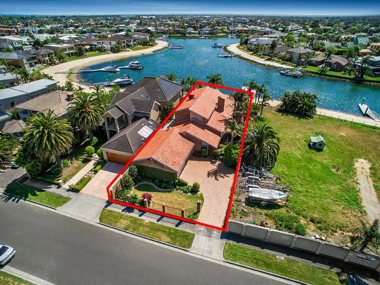 135 Palm Beach Drive, Patterson Lakes VIC 3197