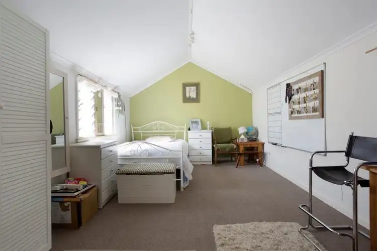 Sixth view of Homely house listing, 5 Benjamin Street, Kangaroo Flat VIC 3555