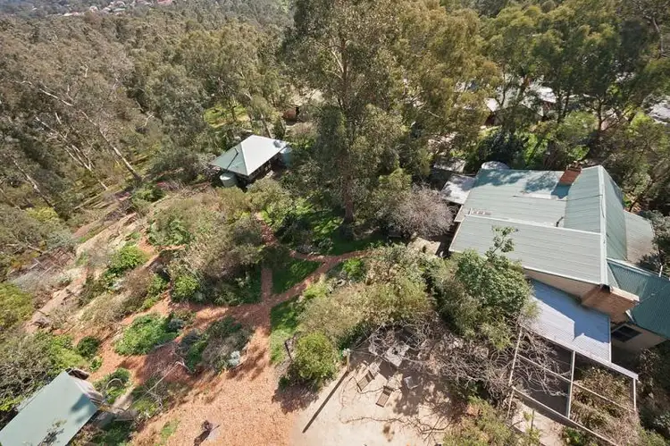 15 Metery Road, Eltham VIC 3095